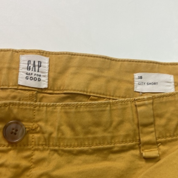 Gap size 18 mustard yellow Gap city shorts - Picture 3 of 3